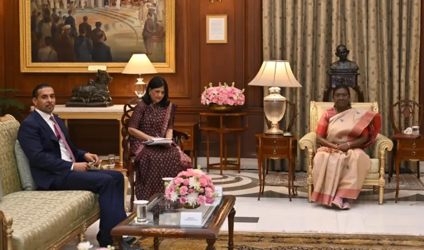 Gurdip Dev Bath in conversation with President Droupadi Murmu